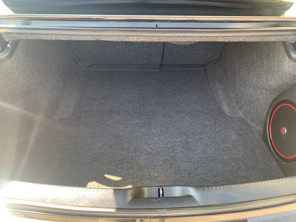 2015 Chrysler 300 Image 14