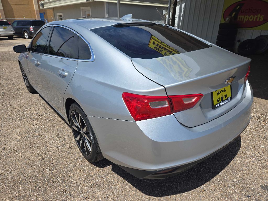 2018 Chevrolet Malibu Image 3