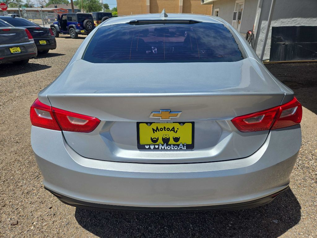2018 Chevrolet Malibu Image 4