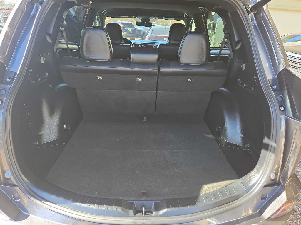 2018 Toyota Rav4 Image 4