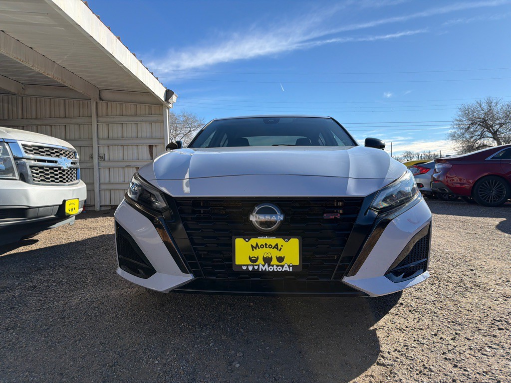 2023 Nissan Altima Image 3