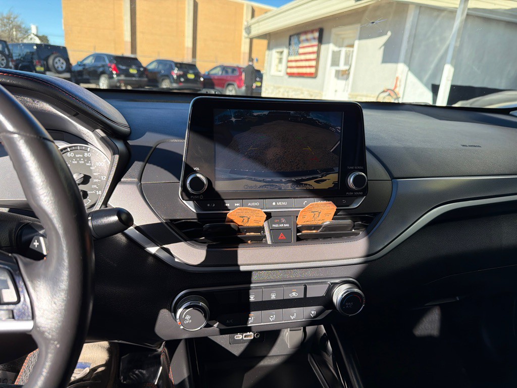 2023 Nissan Altima Image 14