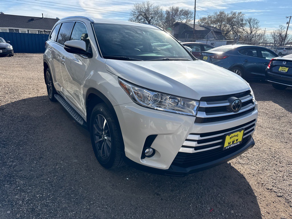 2017 Toyota Highlander Image 4