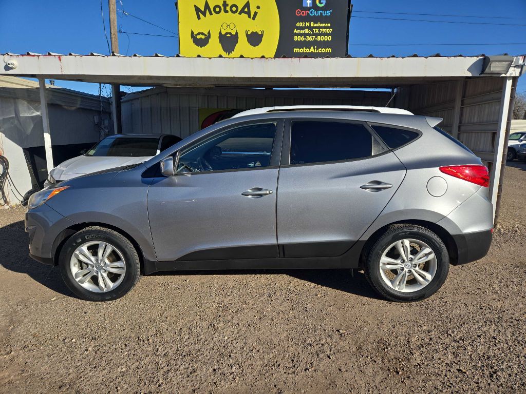2011 Hyundai Tucson Image 1
