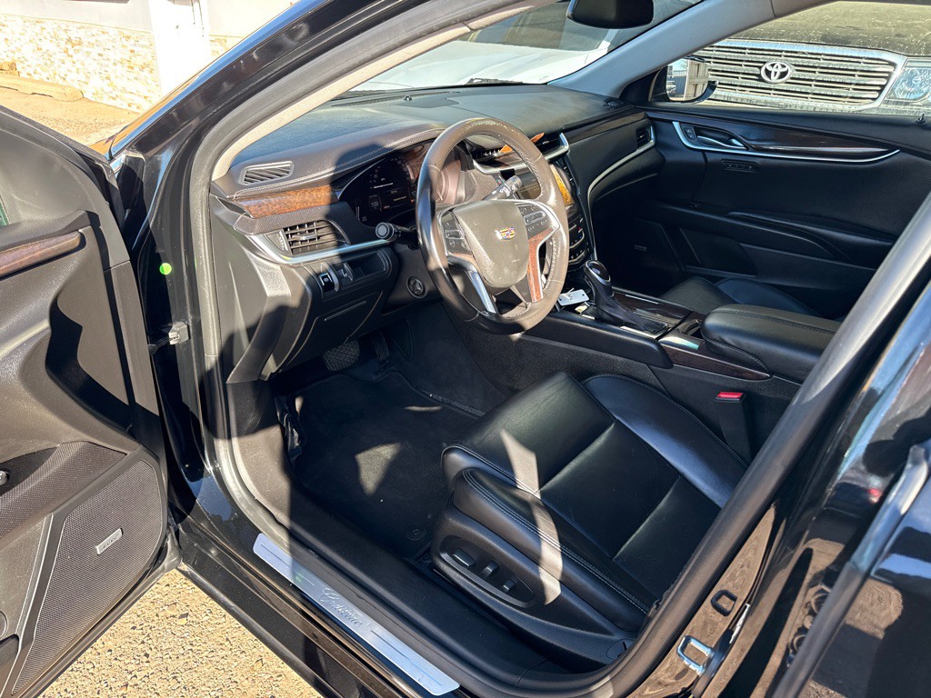 2016 Cadillac XTS Image 8