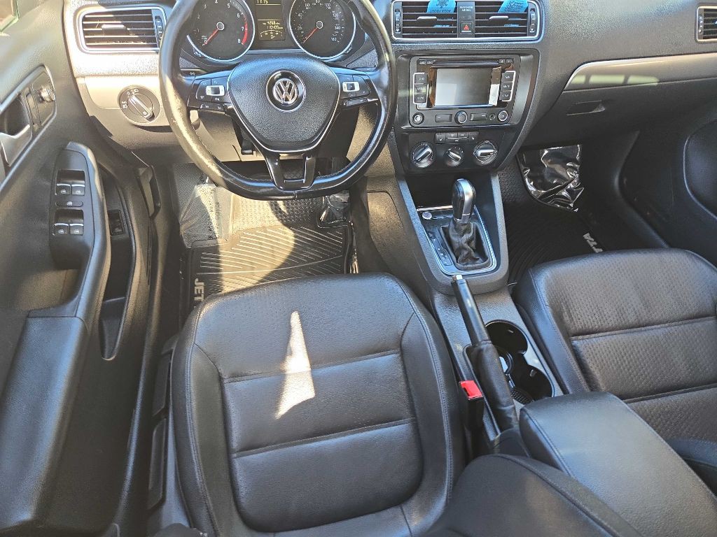2015 Volkswagen Jetta Image 12