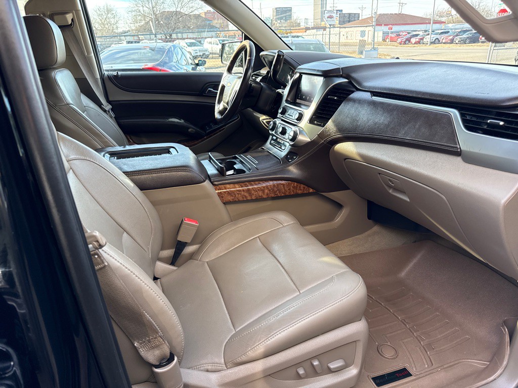 2015 Chevrolet Suburban Image 13