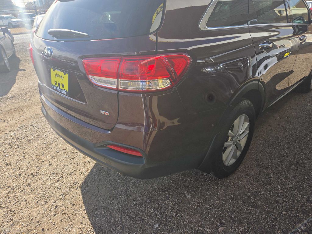 2017 Kia Sorento Image 4