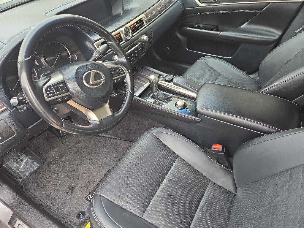 2018 Lexus GS Image 10
