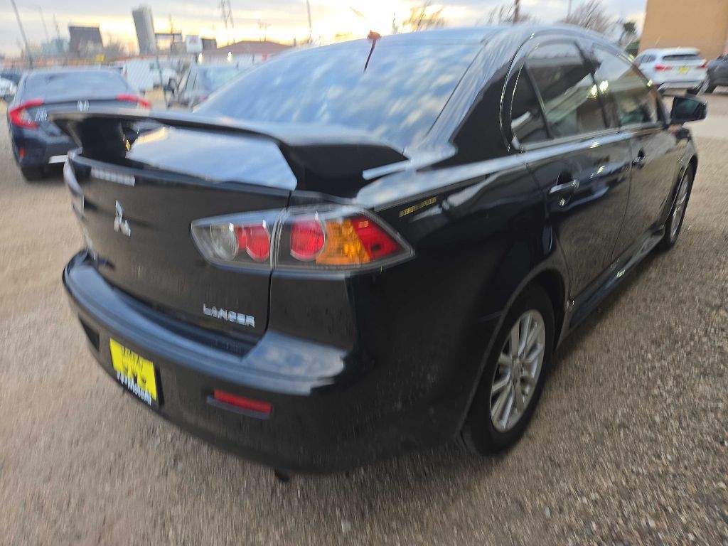 2016 Mitsubishi Lancer Image 4