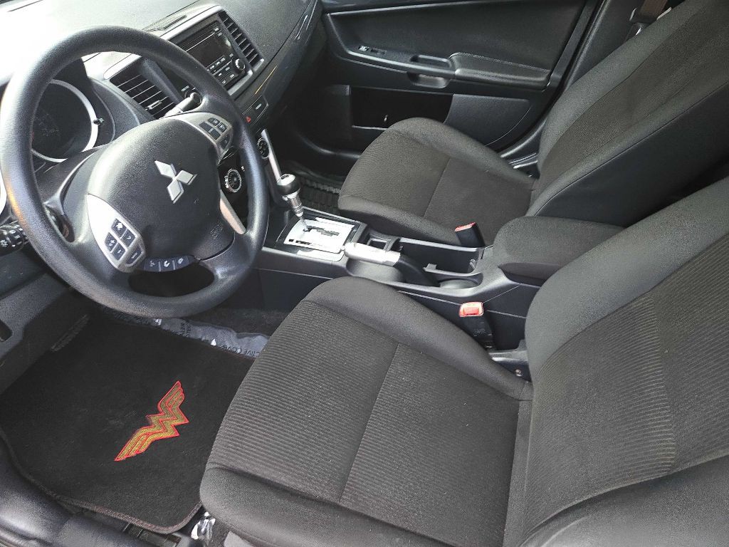 2016 Mitsubishi Lancer Image 8