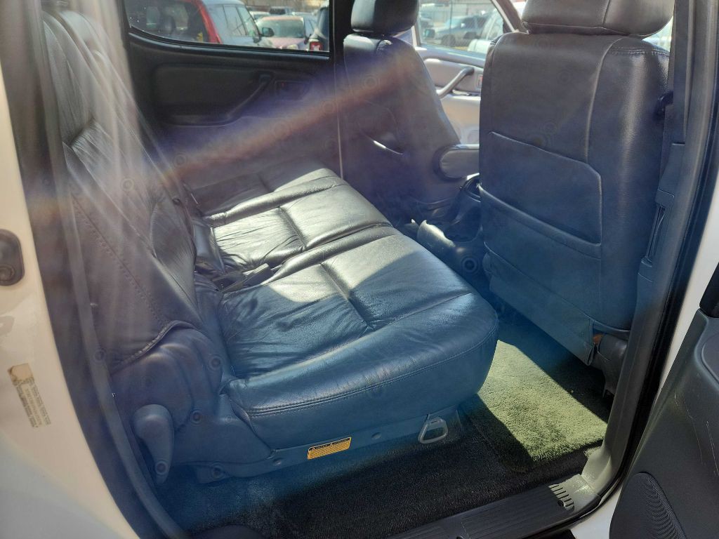 2004 Toyota Tundra Image 13