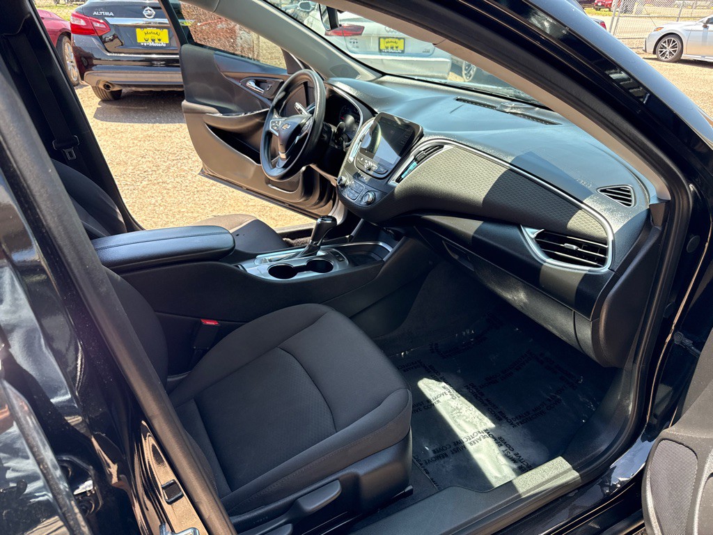 2020 Chevrolet Malibu Image 12