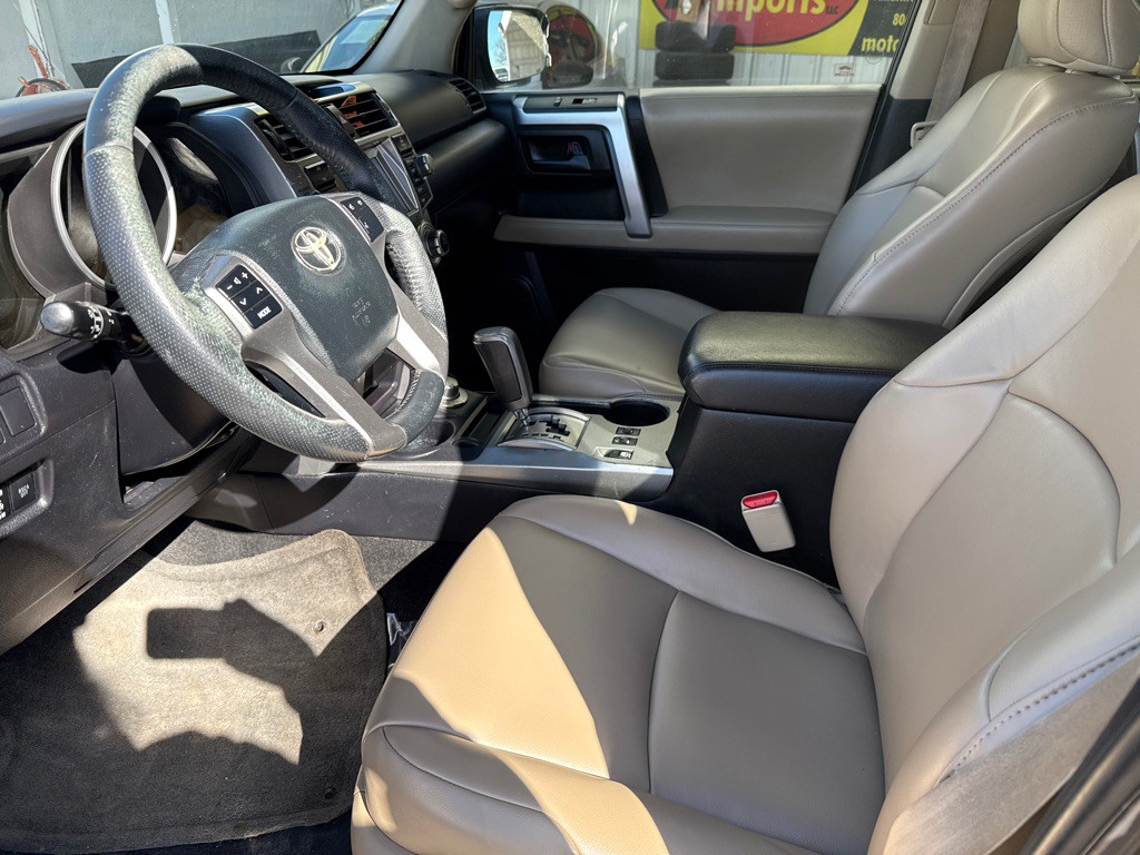 2011 Toyota 4Runner Image 9