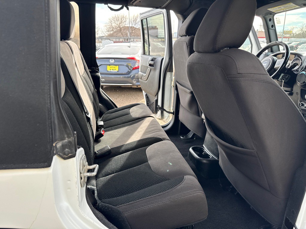 2017 Jeep Wrangler Unlimited Image 11