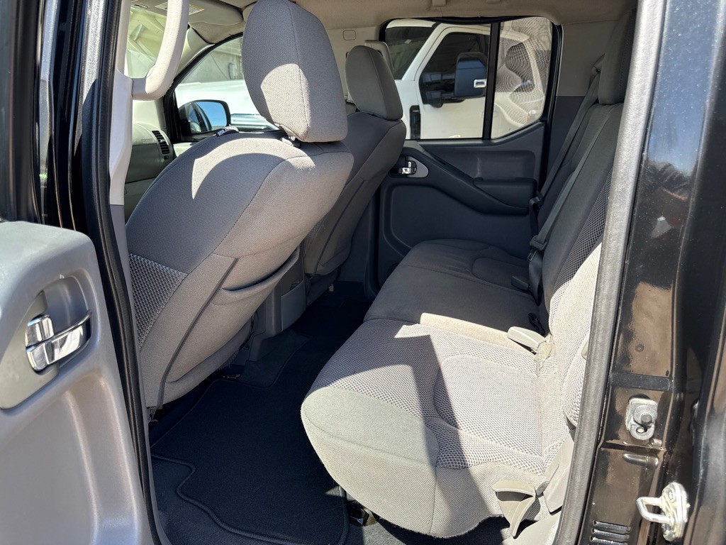 2019 Nissan Frontier Image 9