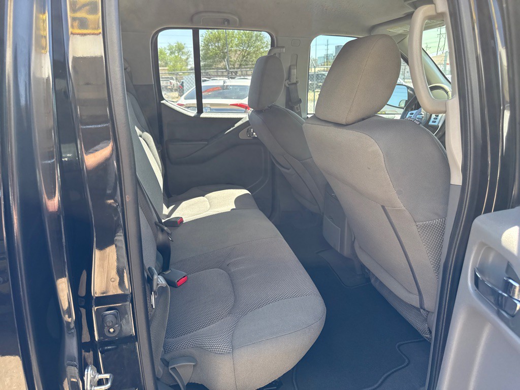 2019 Nissan Frontier Image 10