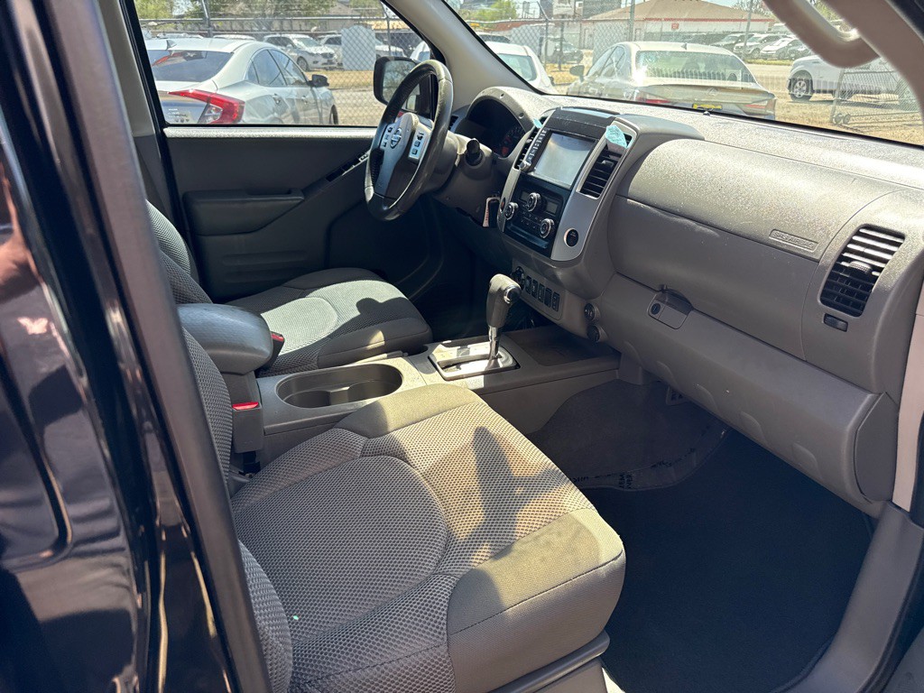 2019 Nissan Frontier Image 11