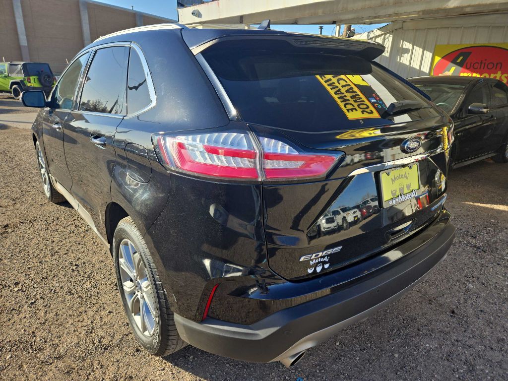 2019 Ford Edge Image 2