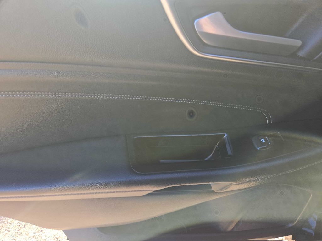 2019 Ford Edge Image 13