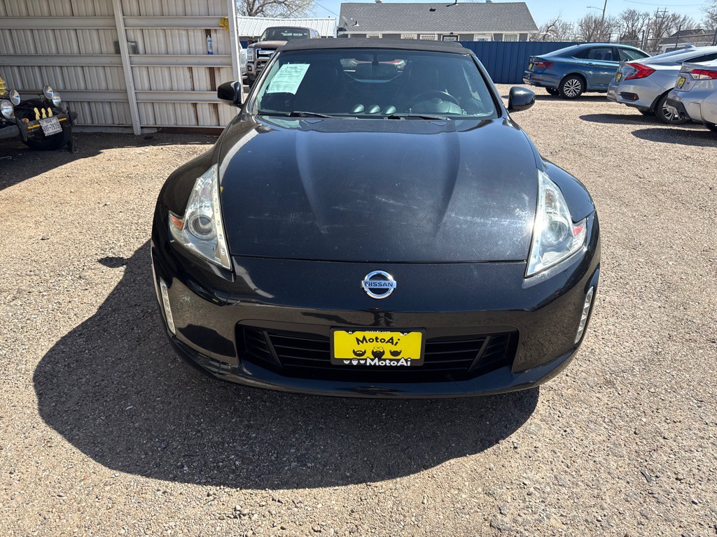 2013 Nissan 370Z Image 3