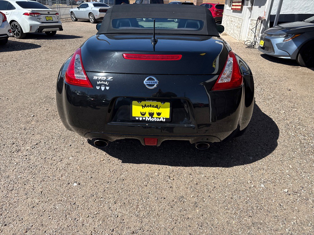 2013 Nissan 370Z Image 7
