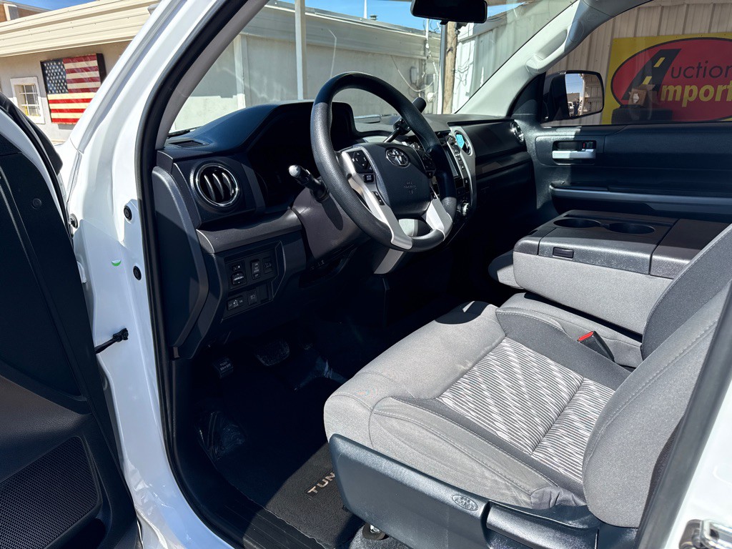 2018 Toyota Tundra Image 9