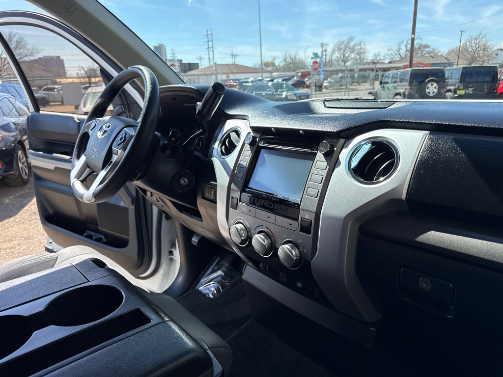 2018 Toyota Tundra Image 13