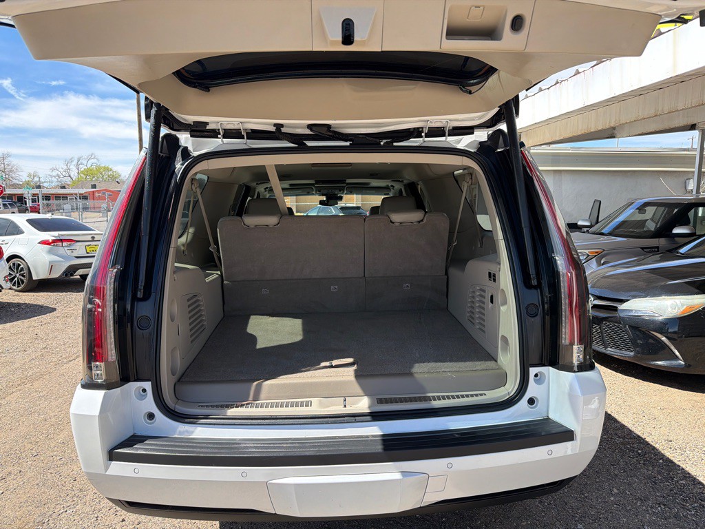 2018 Cadillac Escalade Image 8