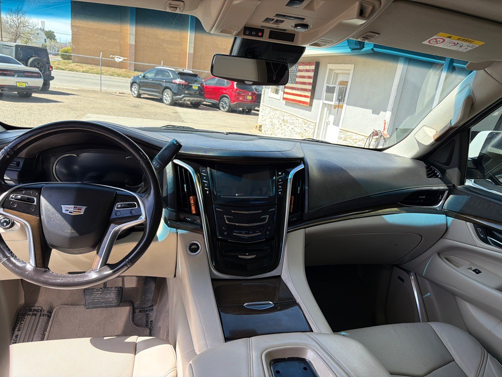 2018 Cadillac Escalade Image 12