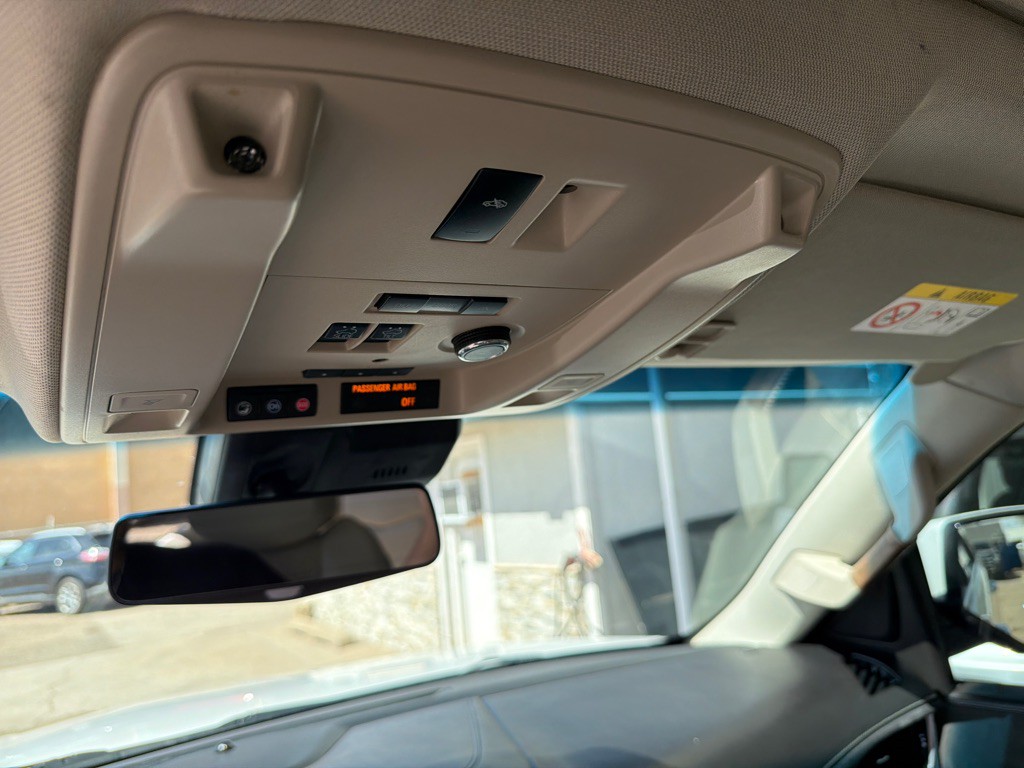 2018 Cadillac Escalade Image 15