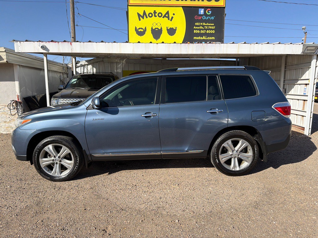 2013 Toyota Highlander Image 1