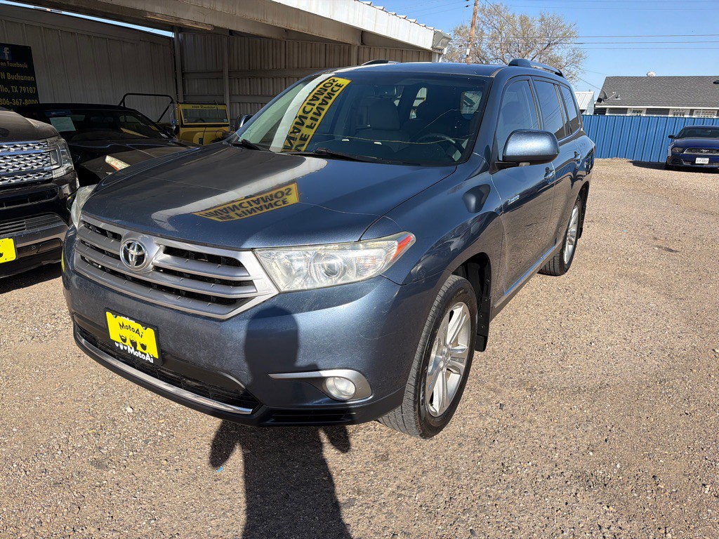 2013 Toyota Highlander Image 2