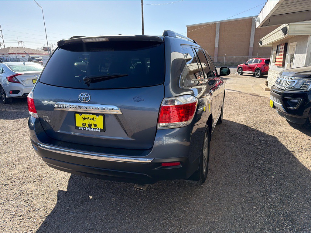 2013 Toyota Highlander Image 6