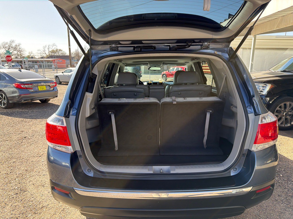 2013 Toyota Highlander Image 8
