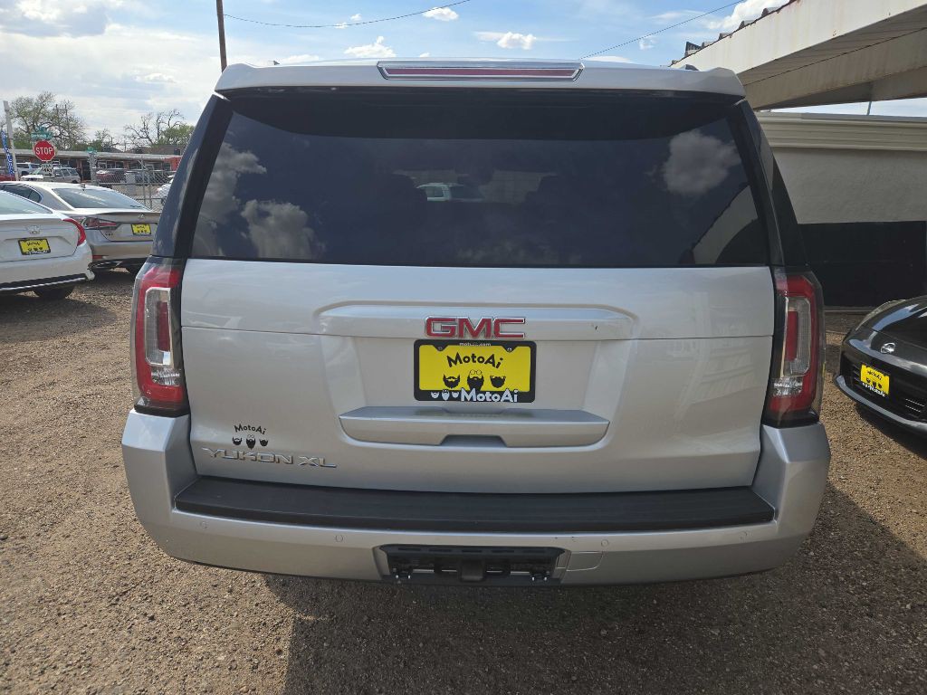 2017 GMC Yukon Image 3