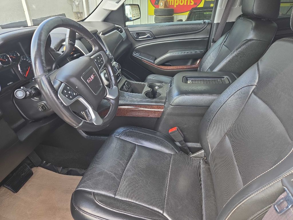 2017 GMC Yukon Image 9