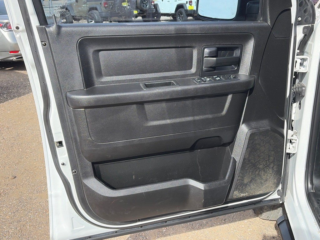 2018 RAM 1500 Image 12