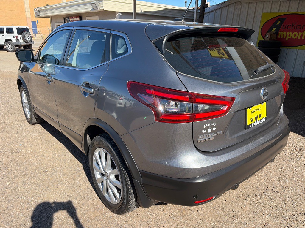 2020 Nissan Rogue Image 3