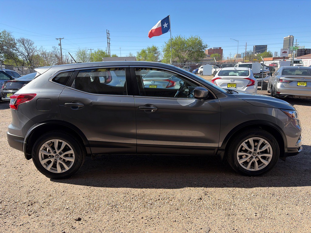 2020 Nissan Rogue Image 6