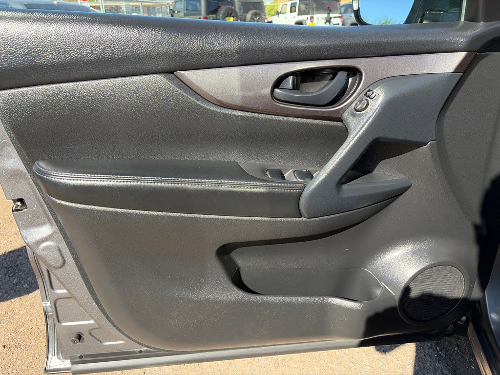 2020 Nissan Rogue Image 11