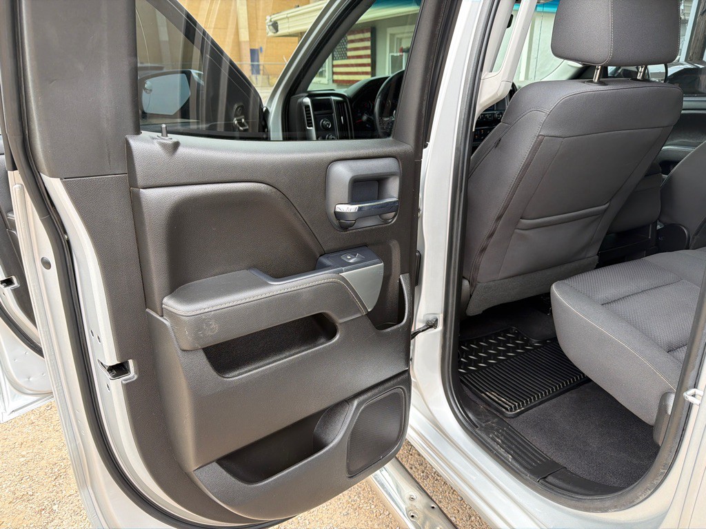 2019 Chevrolet Silverado 1500 Image 17