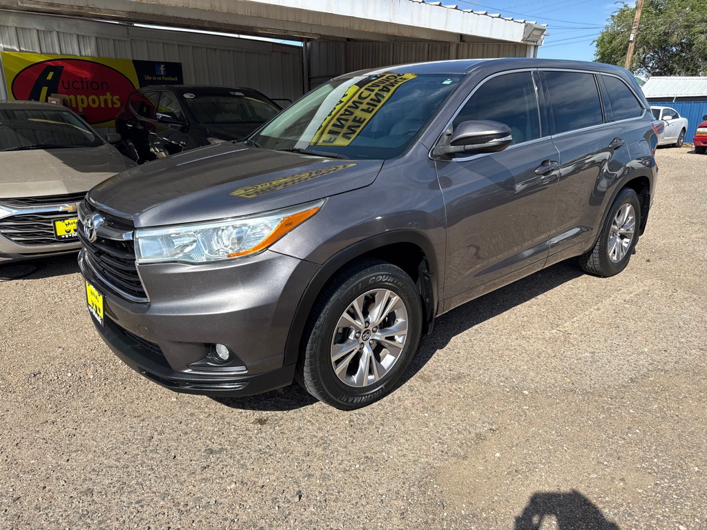 2016 Toyota Highlander Image 2