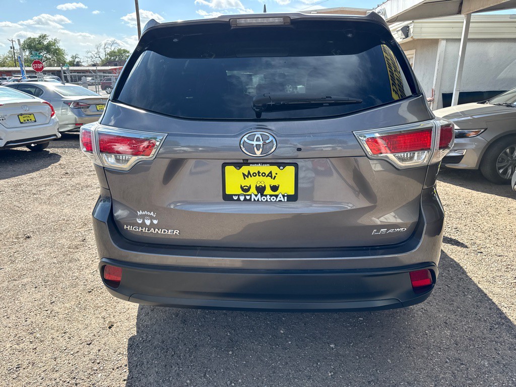 2016 Toyota Highlander Image 6