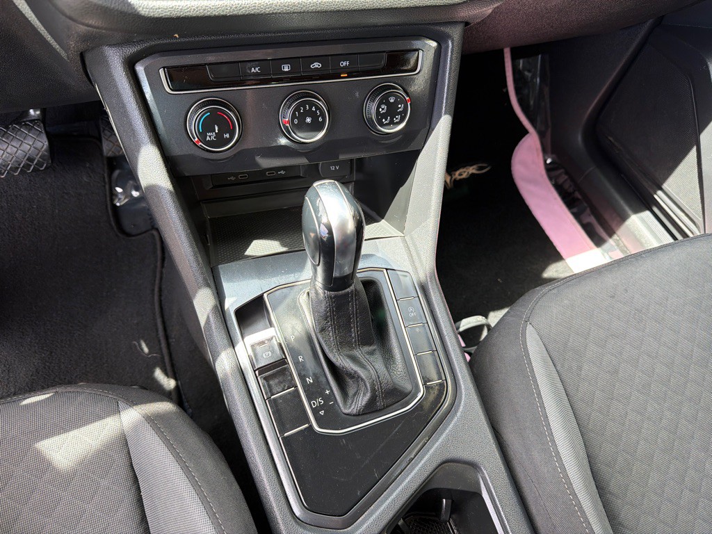 2020 Volkswagen Tiguan Image 15