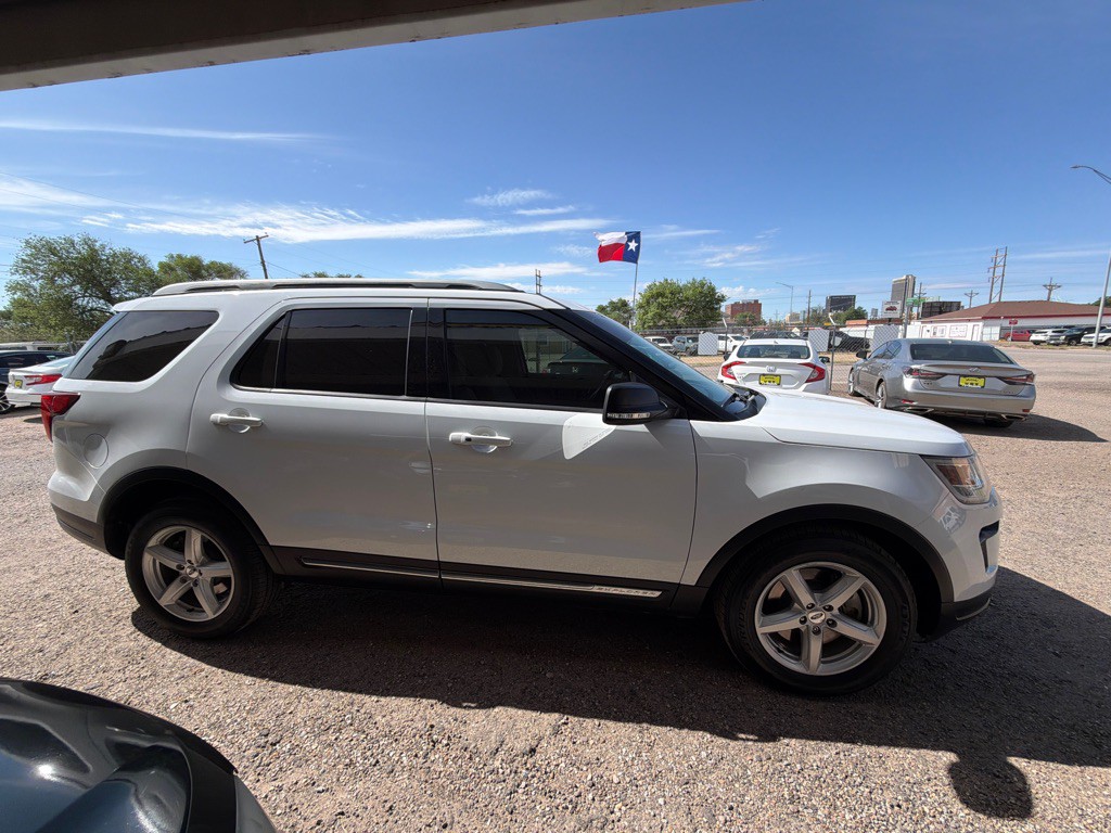 2019 Ford Explorer Image 5