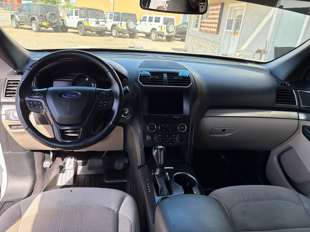 2019 Ford Explorer Image 11