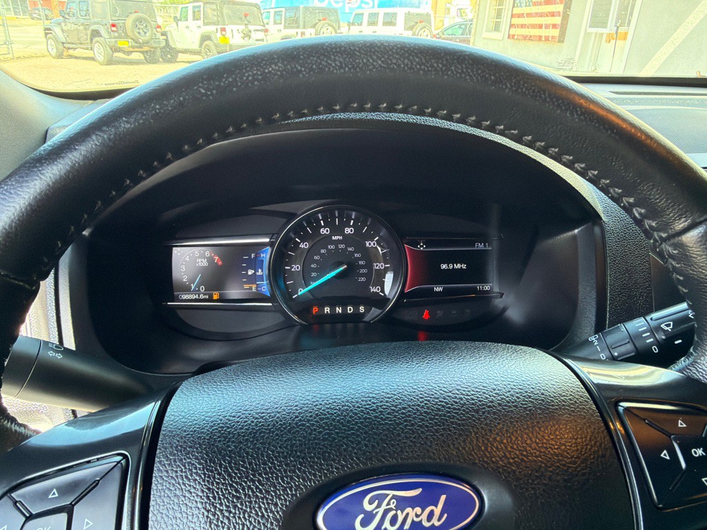 2019 Ford Explorer Image 12