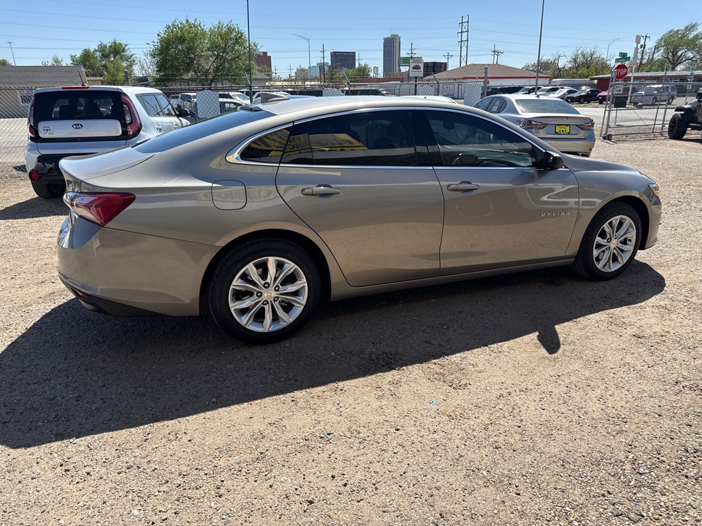 2022 Chevrolet Malibu Image 5
