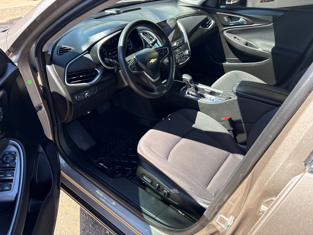 2022 Chevrolet Malibu Image 9